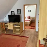 Ferienhaus-hirschrudel-ferienwohnung-4 Apartment Katzow