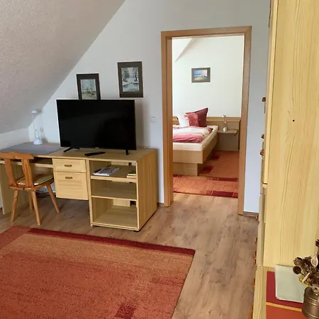 Ferienhaus-hirschrudel-ferienwohnung-4 Apartment Lodmannshagen